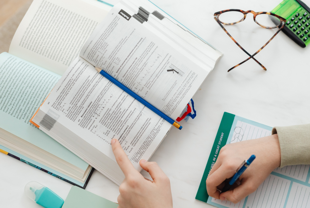 palīdzība studentiem